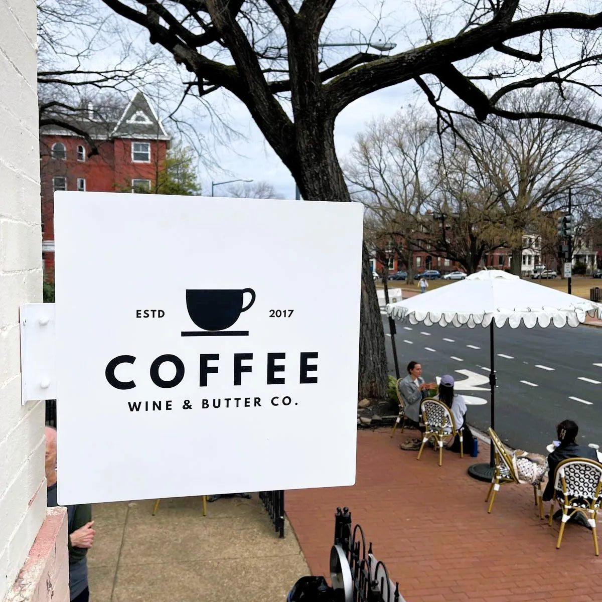 CUSTOM ACRYLIC BLADE SIGN - ROUND/SQUARE